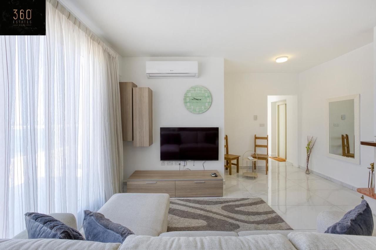 Lux Sea Front Penthouse With Breathtaking Views In St Pauls By 360 Estates Apartment St. Paul's Bay Exterior photo