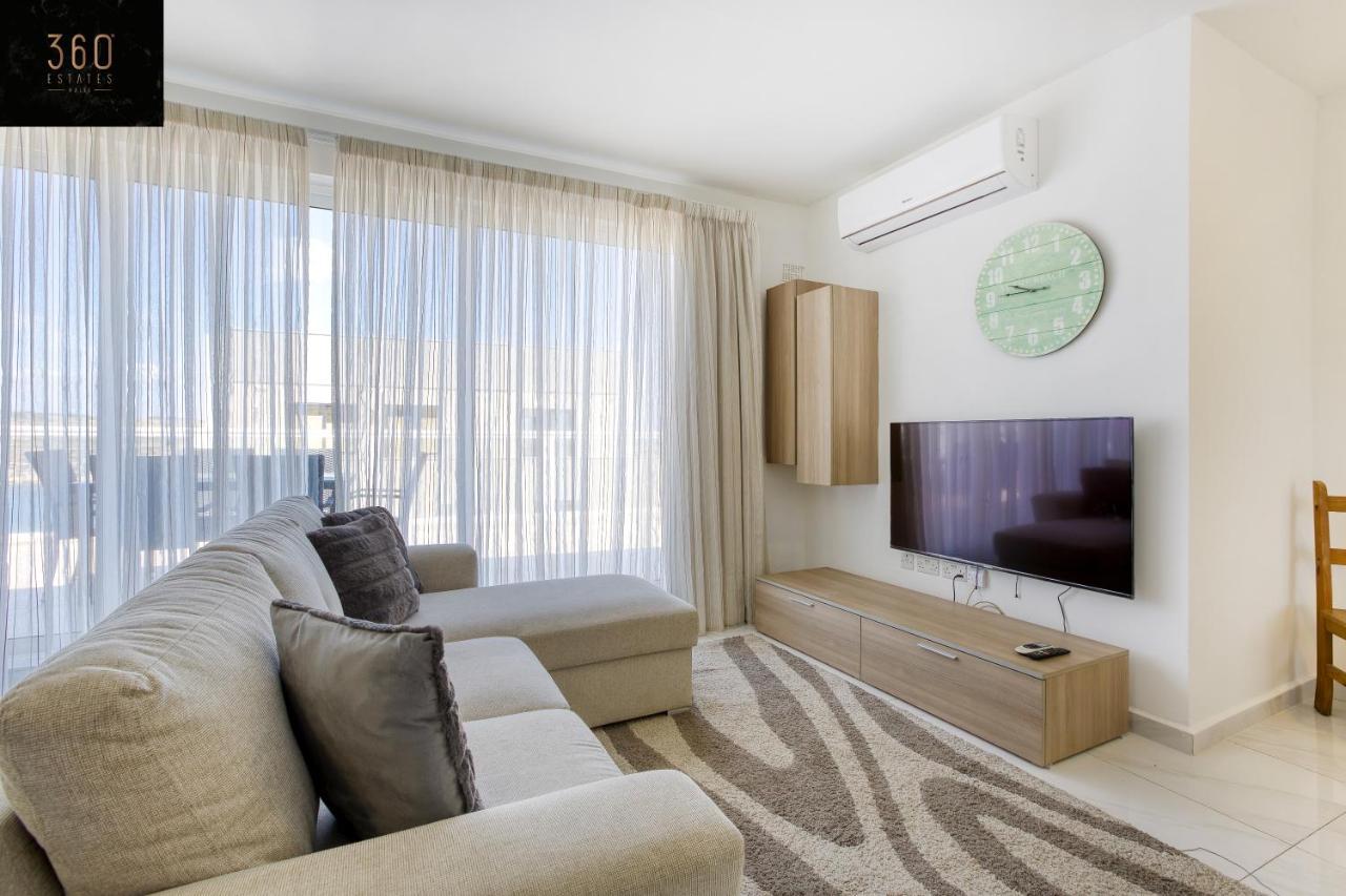 Lux Sea Front Penthouse With Breathtaking Views In St Pauls By 360 Estates Apartment St. Paul's Bay Exterior photo
