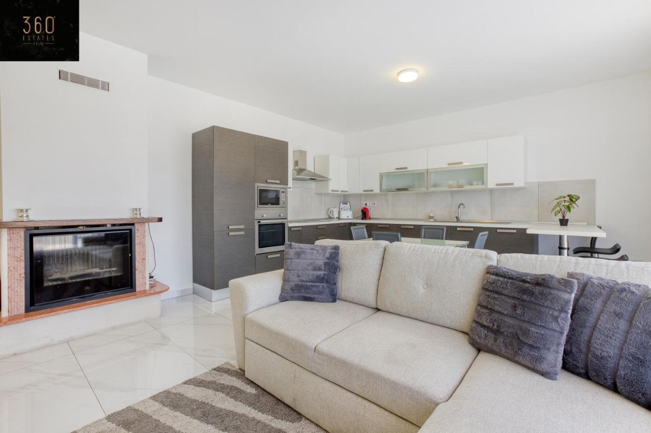Lux Sea Front Penthouse With Breathtaking Views In St Pauls By 360 Estates Apartment St. Paul's Bay Exterior photo